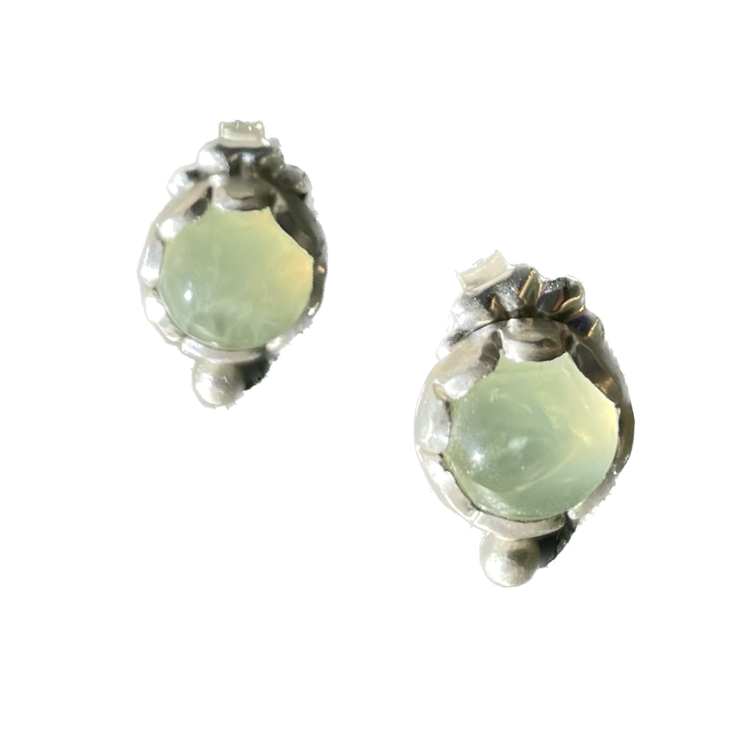 Prehnite Studs