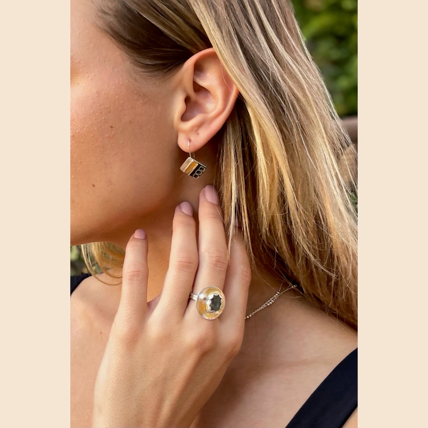 Fernsehen Square Earrings