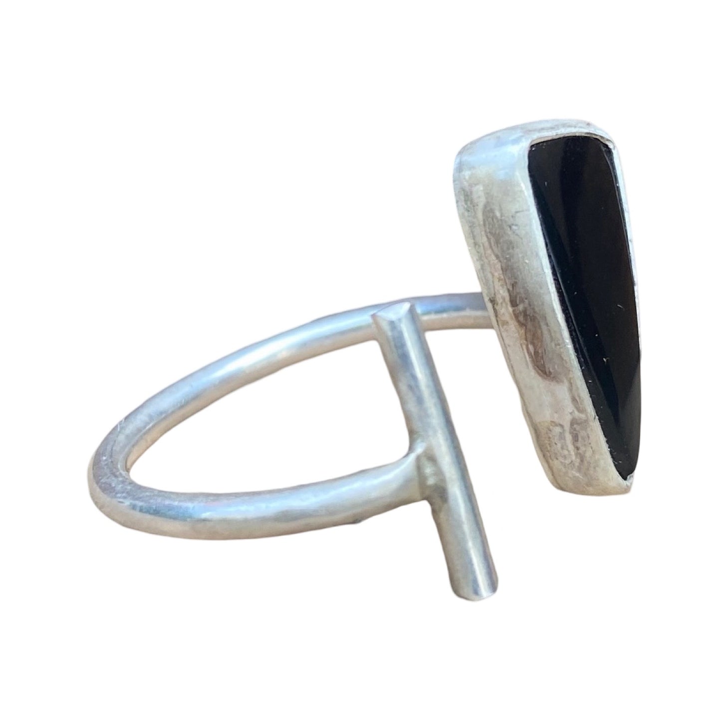 Onyx triangular ring