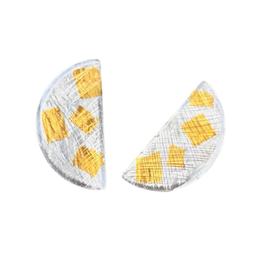 Half Moon Hagel Clip On Earrings