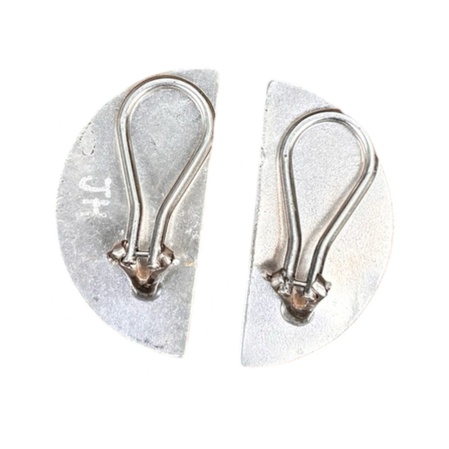 Half Moon Hagel Clip On Earrings