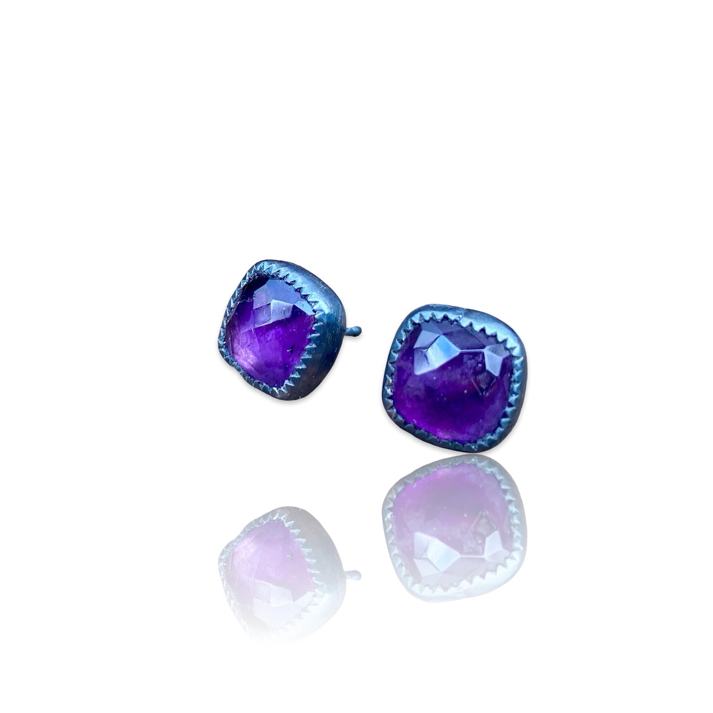 Amethyst studs